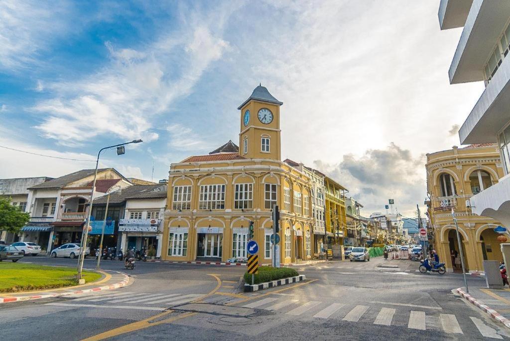 Hotel De Ratt Phuket Patong Екстериор снимка