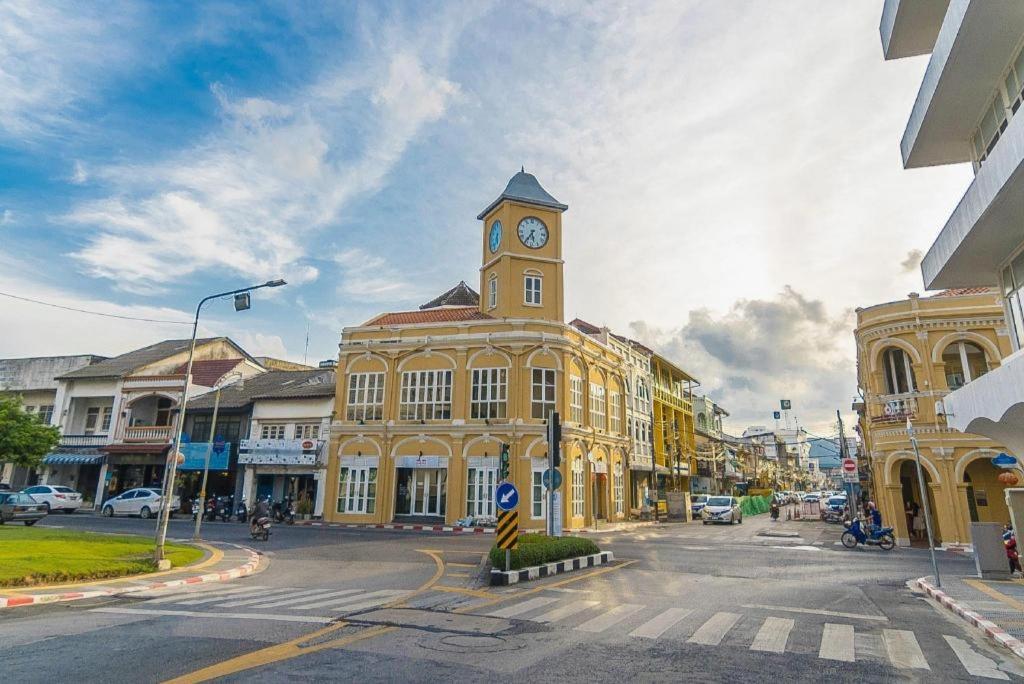 Hotel De Ratt Phuket Patong Екстериор снимка