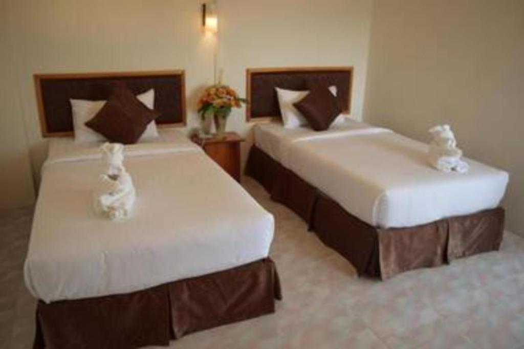 Hotel De Ratt Phuket Patong Екстериор снимка